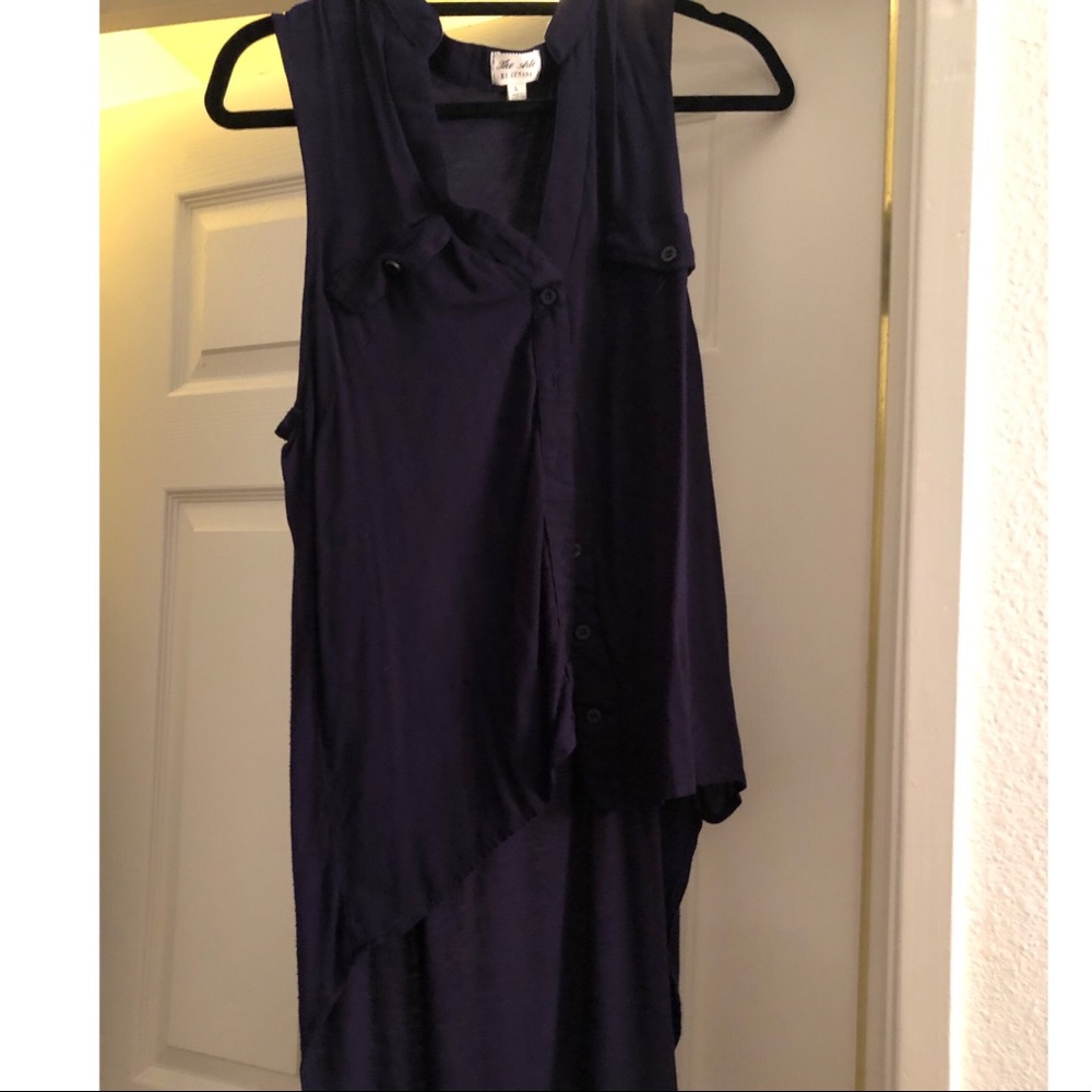 Navy high/low button up